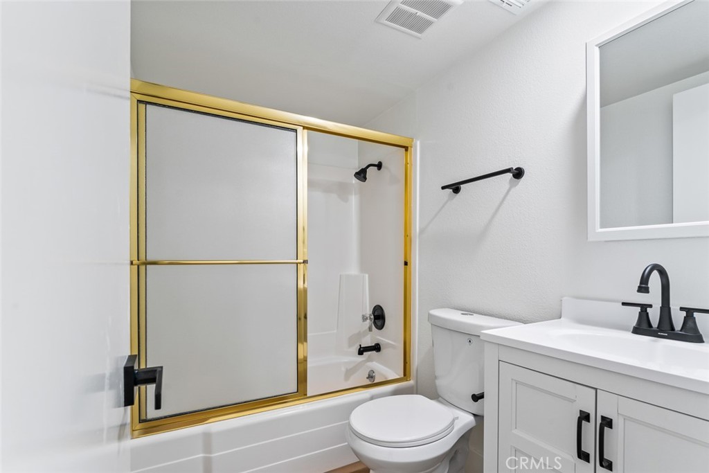 2325 N Magnolia Road