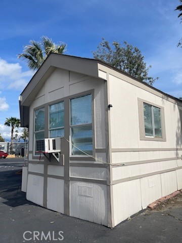 2750 W Acacia Avenue D01