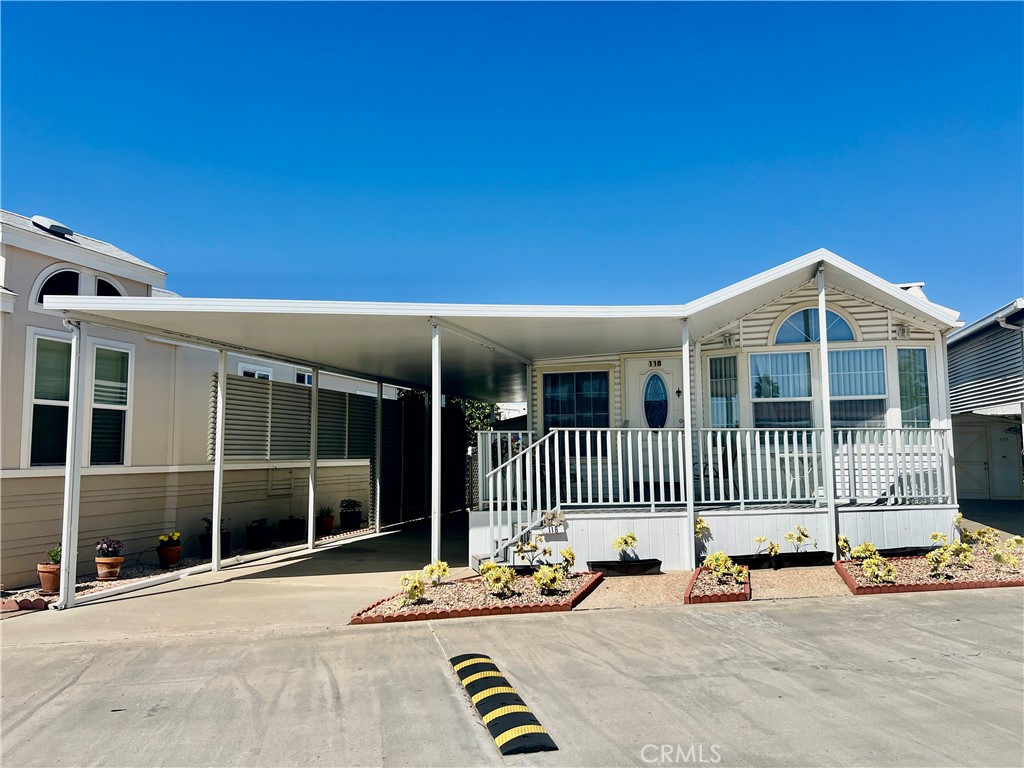 1295 S Cawston Avenue 118