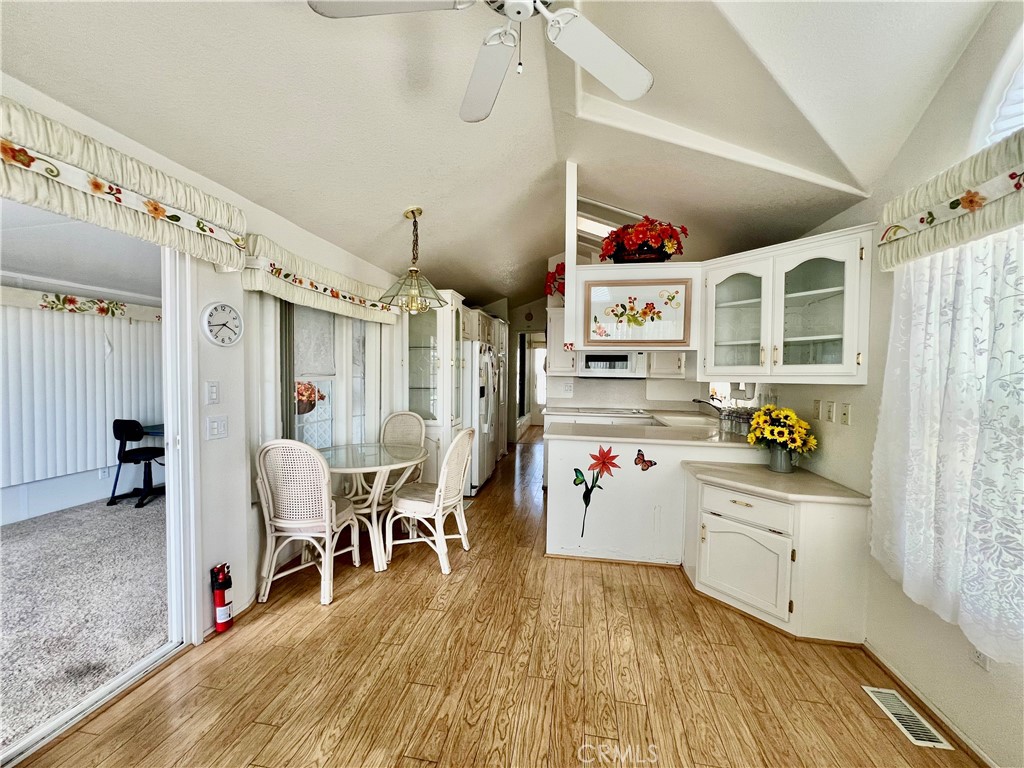 1295 S Cawston Avenue 118