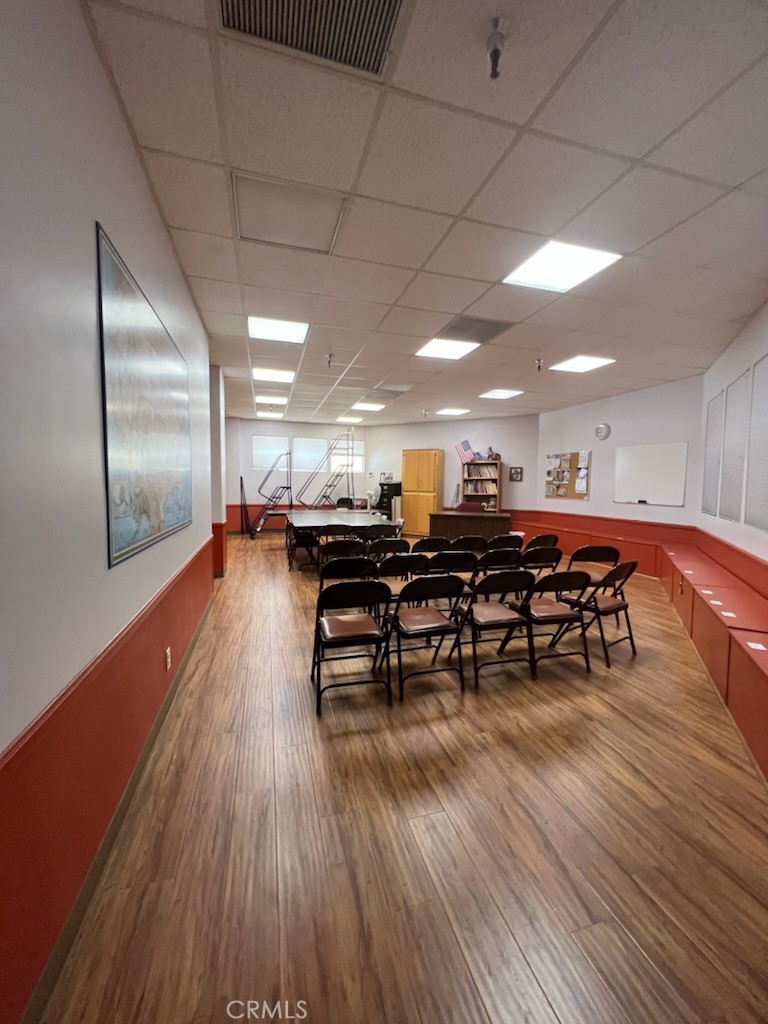 1295 S Cawston Avenue