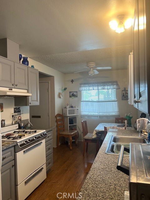 2140 San Bernardo Avenue