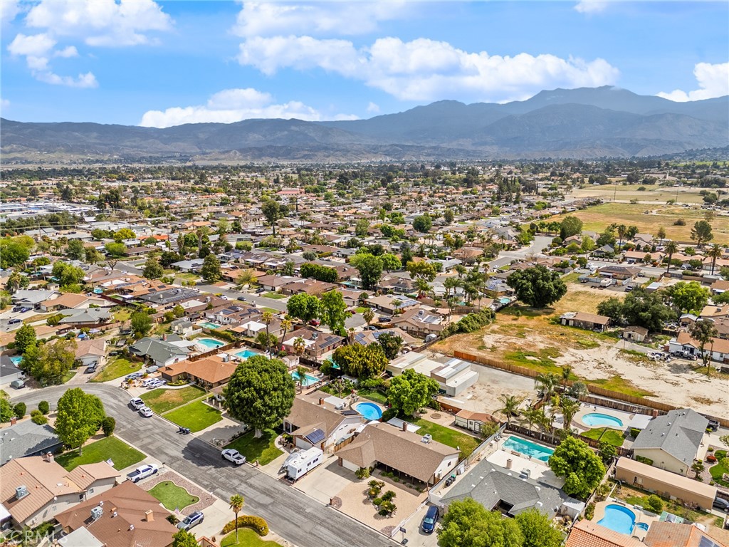 26458 Larkspur Street