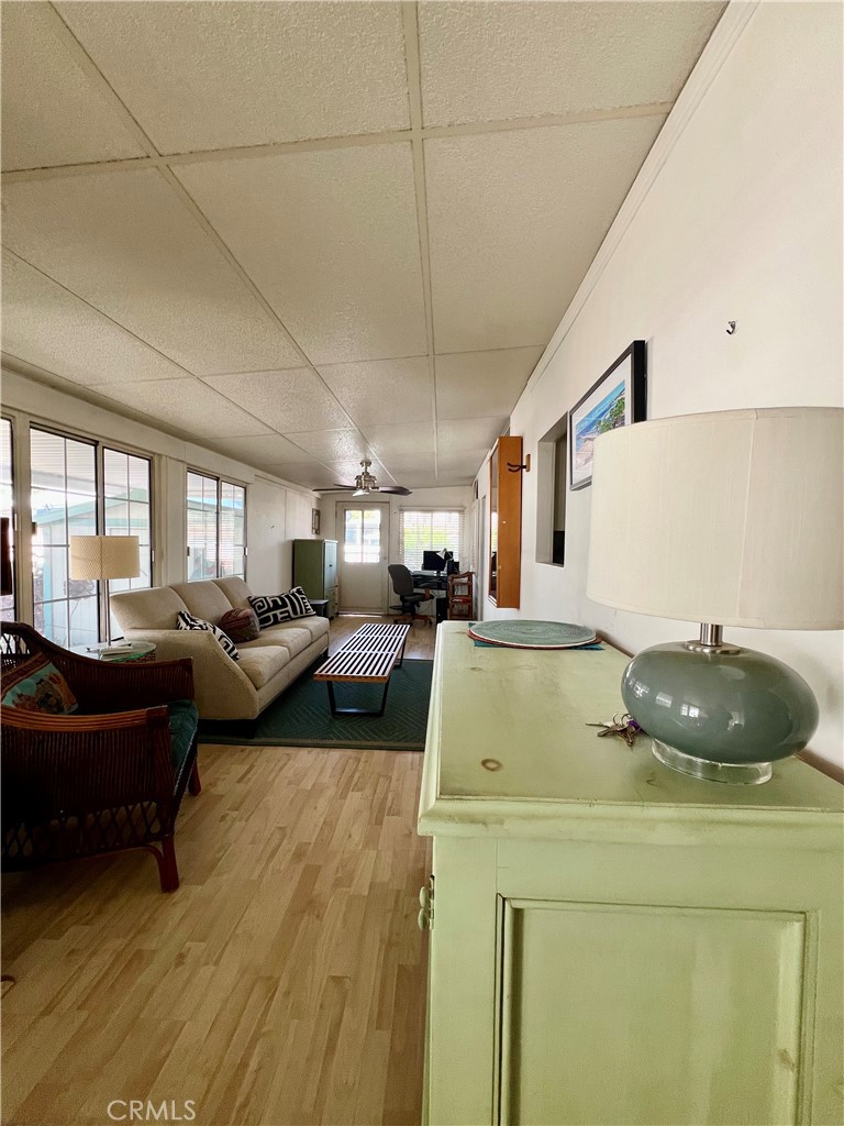 1295 S Cawston Avenue 291