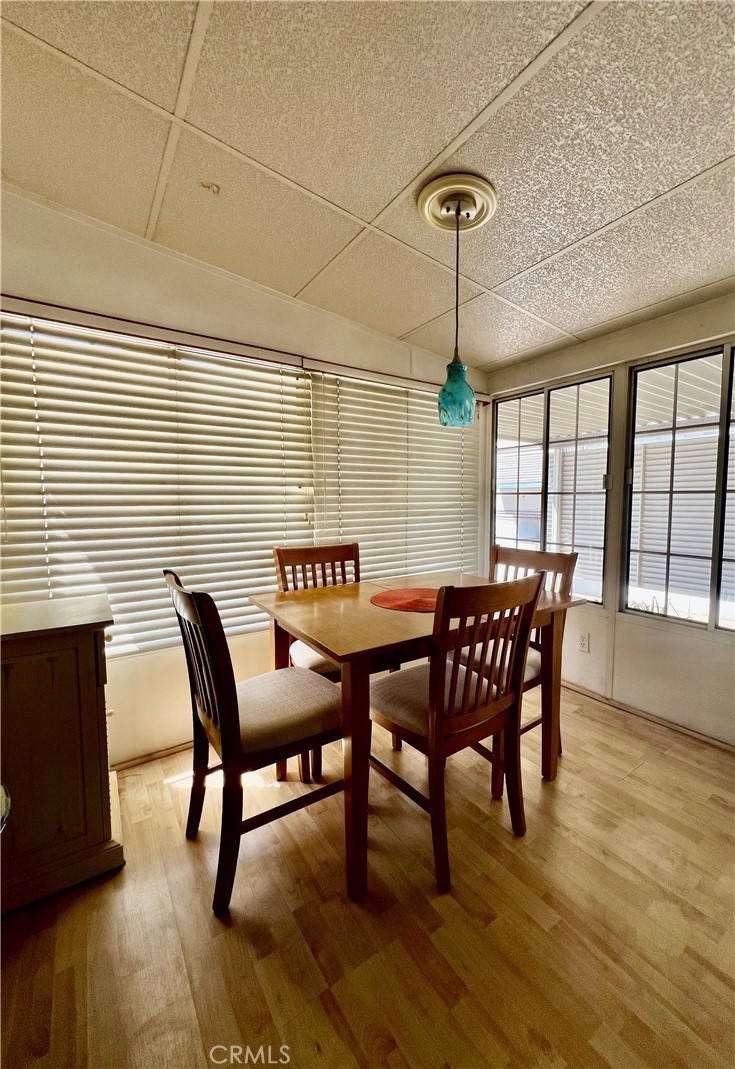 1295 S Cawston Avenue 291