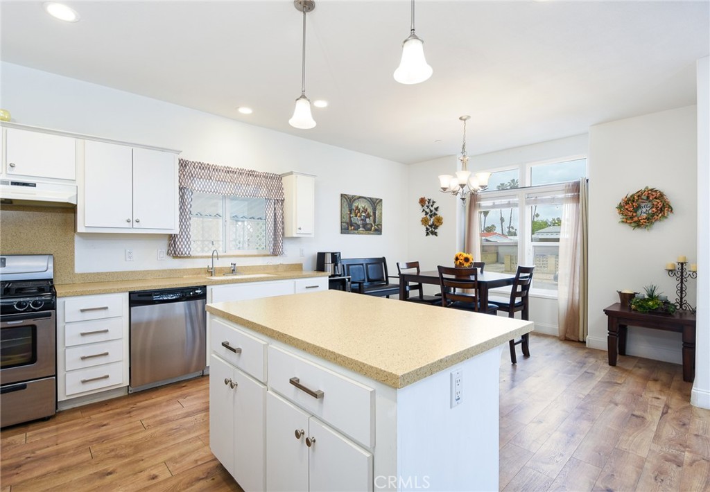 879 Santa Teresa Way