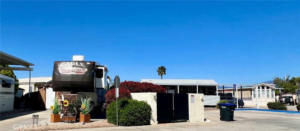 1295 S Cawston Avenue