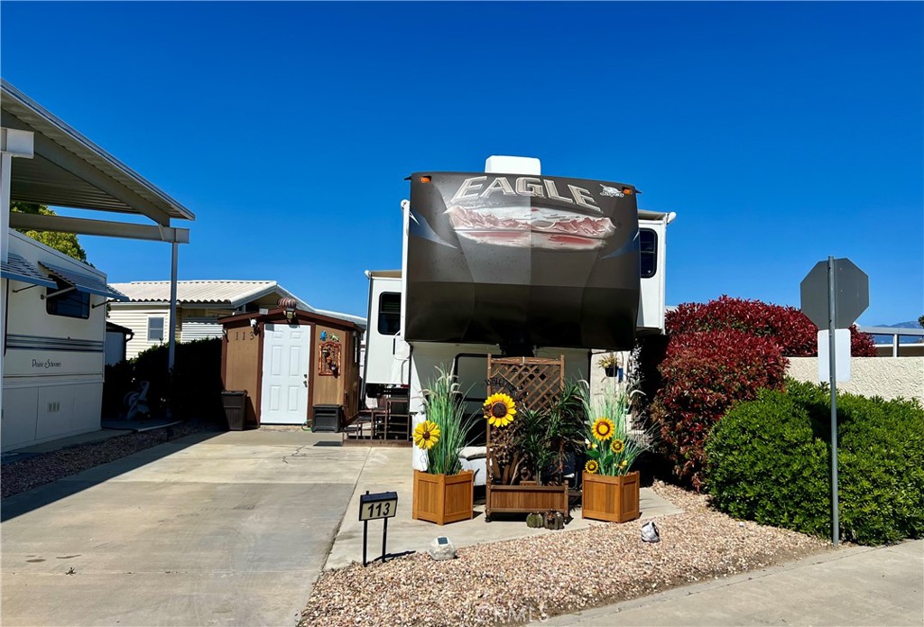 1295 S Cawston Avenue