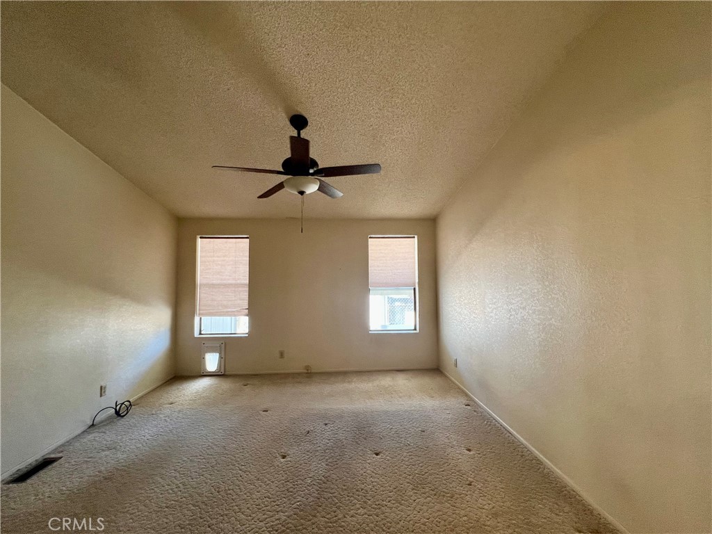 24600 Mountain Ave #8