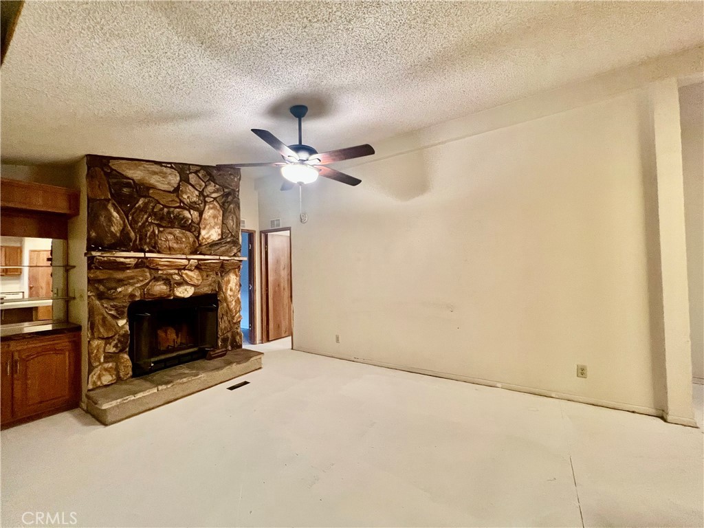 24600 Mountain Ave #8