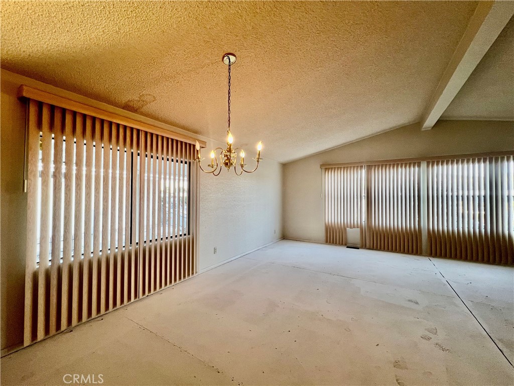 24600 Mountain Ave #8