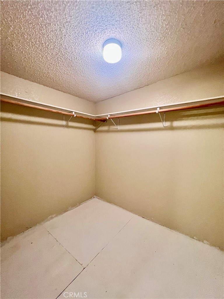 24600 Mountain Ave #8