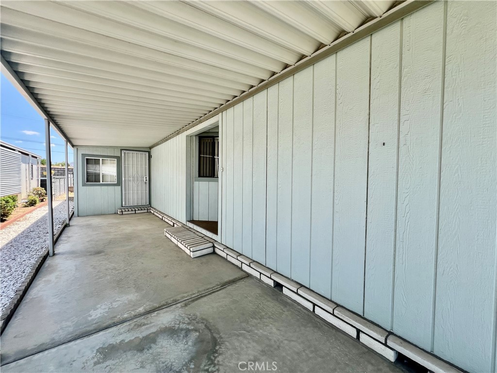 24600 Mountain Ave #8