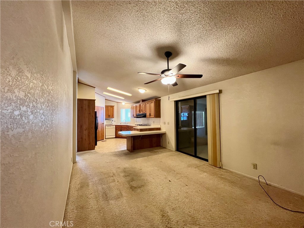 24600 Mountain Ave #8