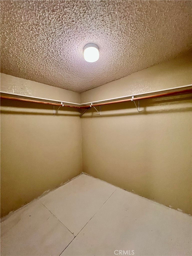 24600 Mountain Ave #8