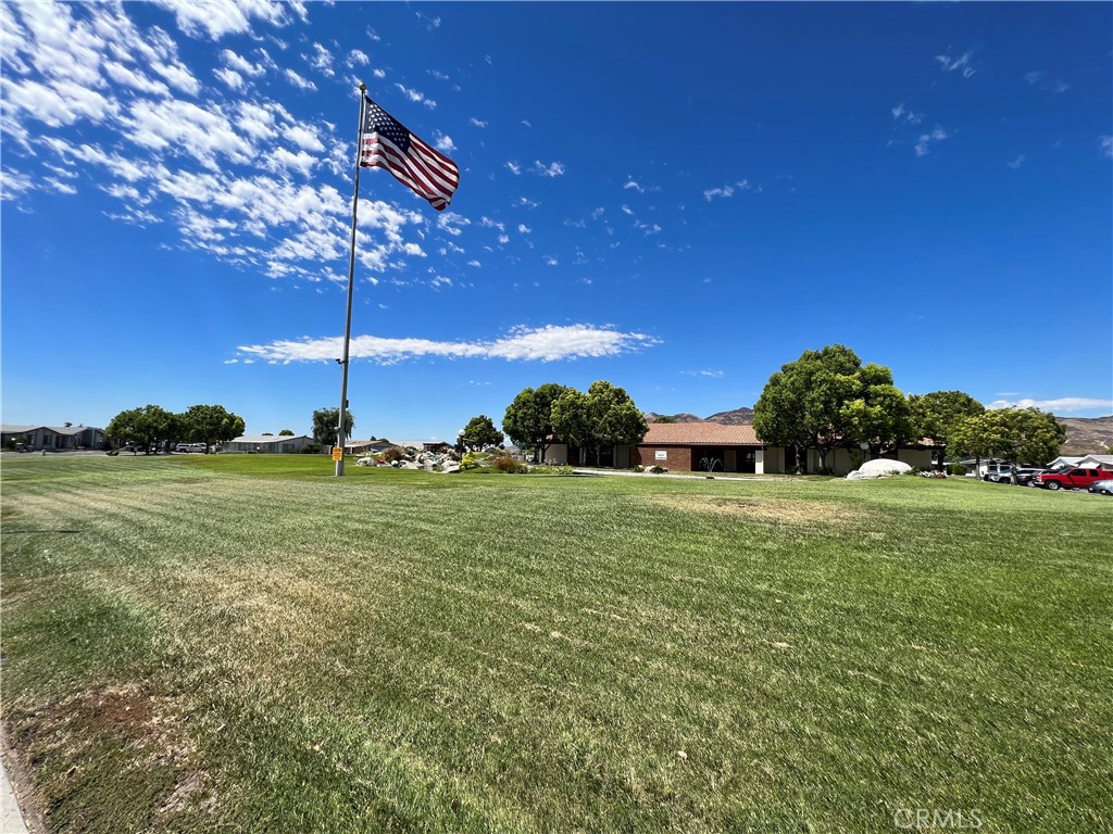 24600 Mountain Ave #8