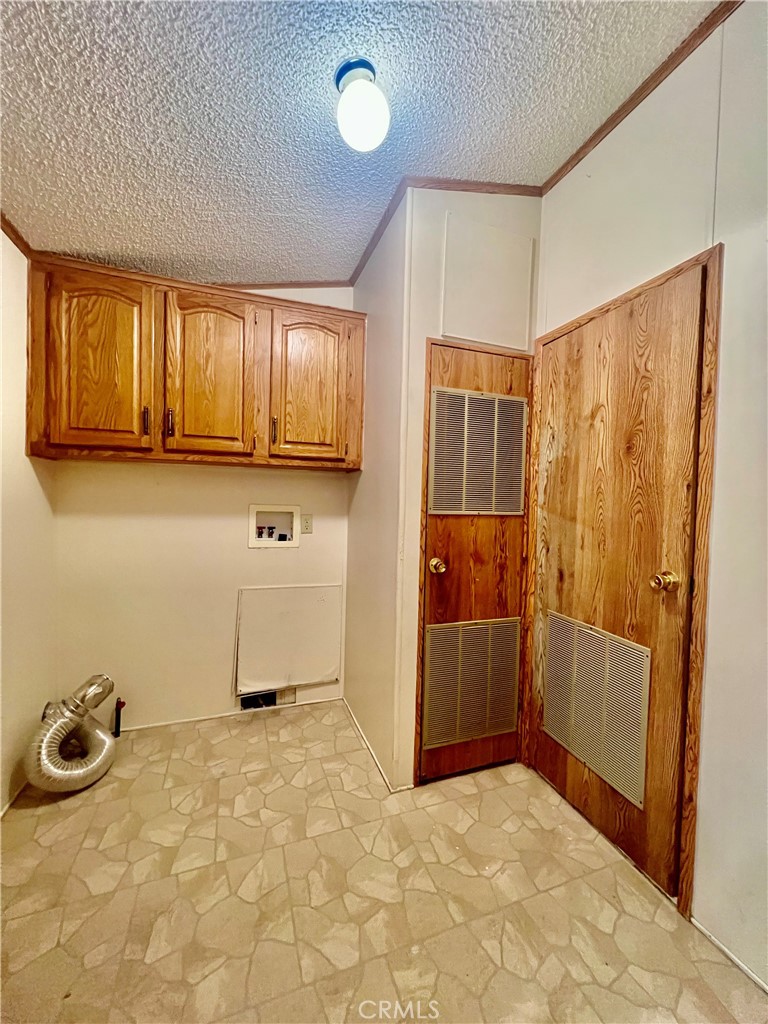 24600 Mountain Ave #8