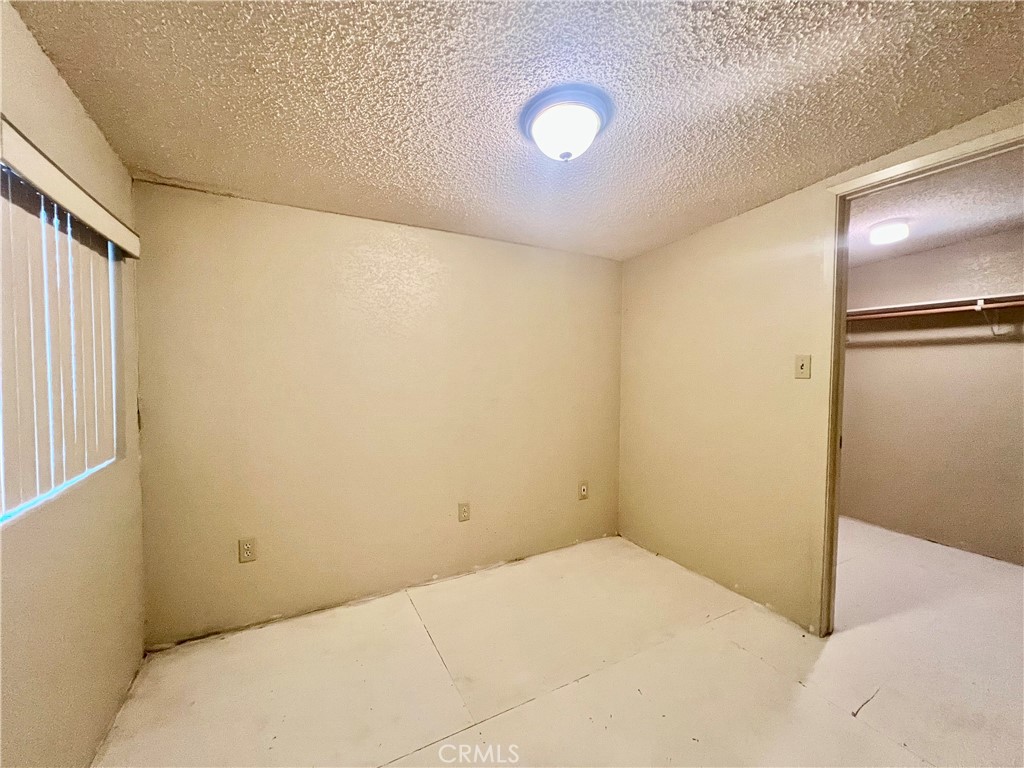 24600 Mountain Ave #8