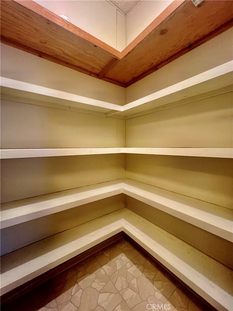 24600 Mountain Ave #8