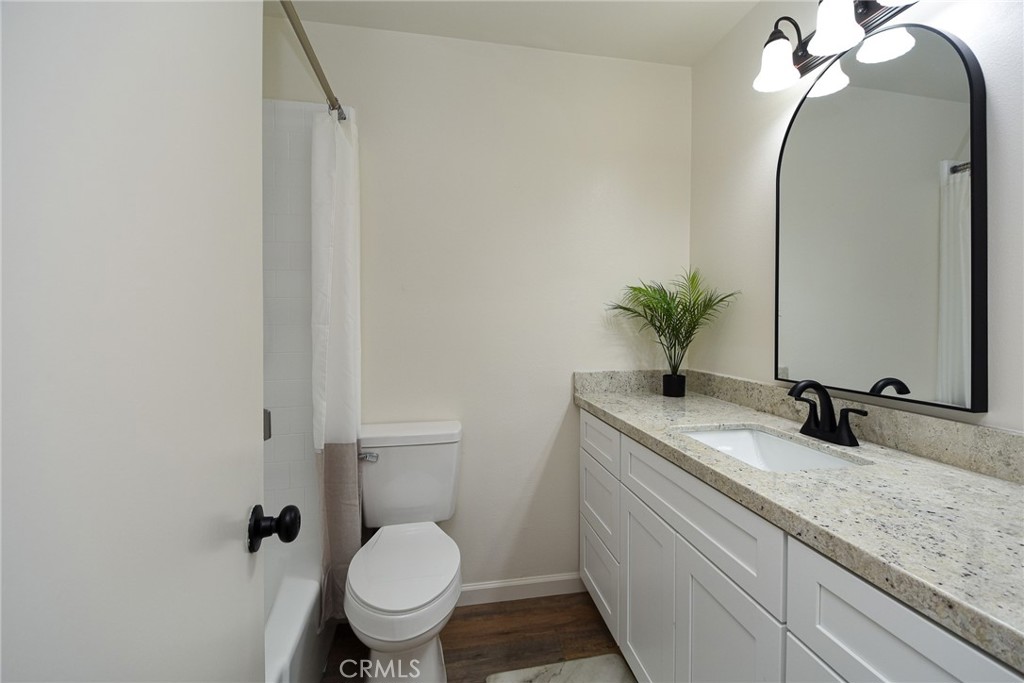 15195 Kingsway Drive