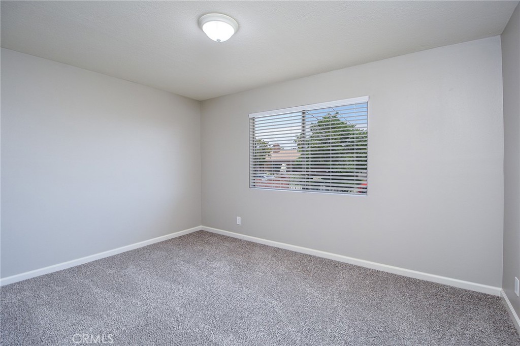 15195 Kingsway Drive