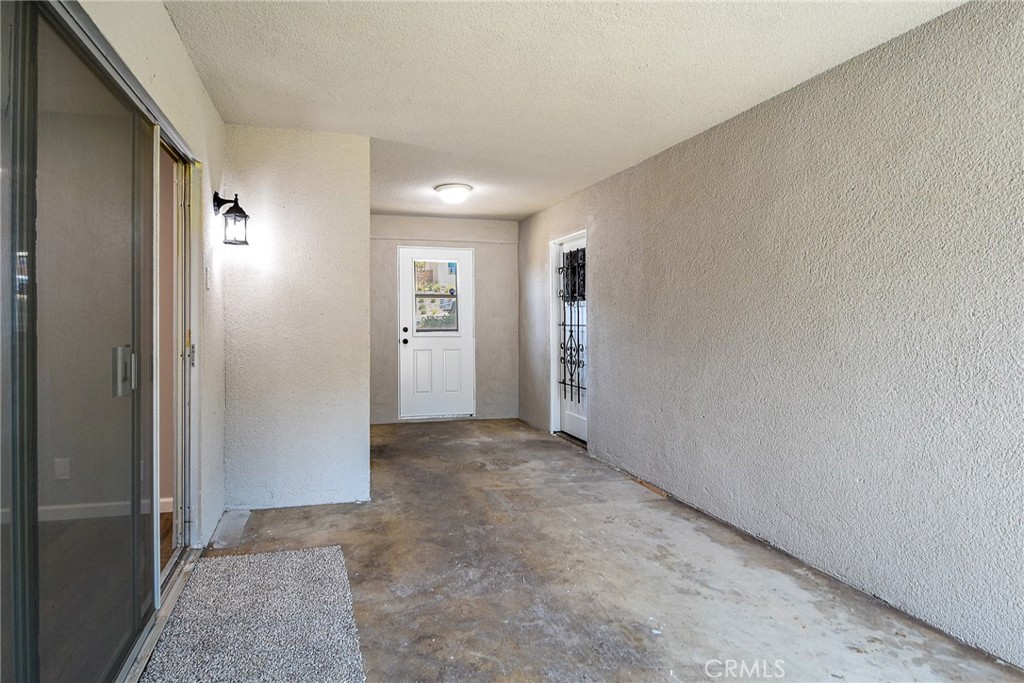 15195 Kingsway Drive