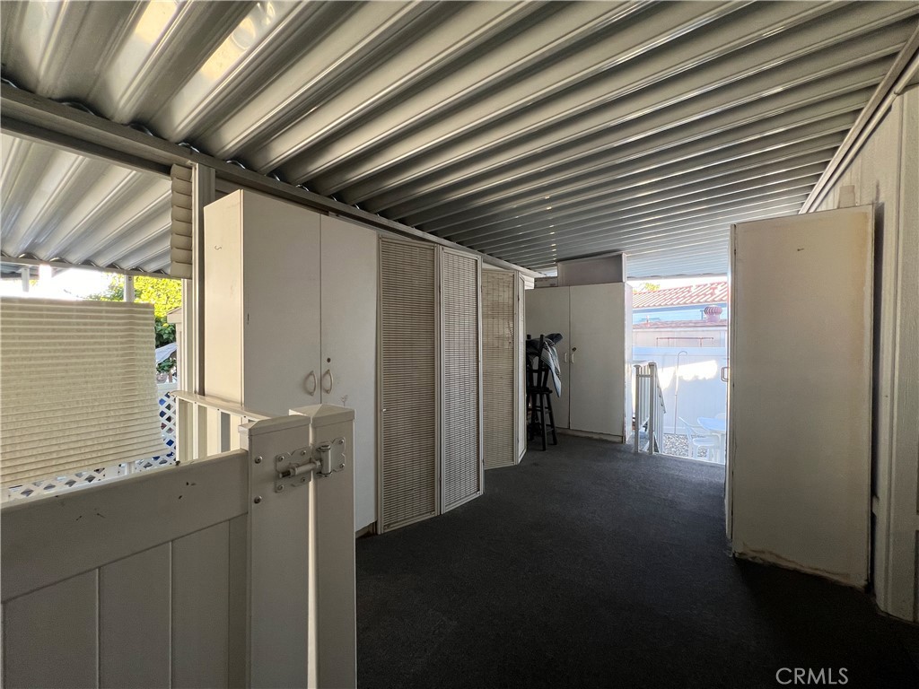 1295 S Cawston Avenue 422