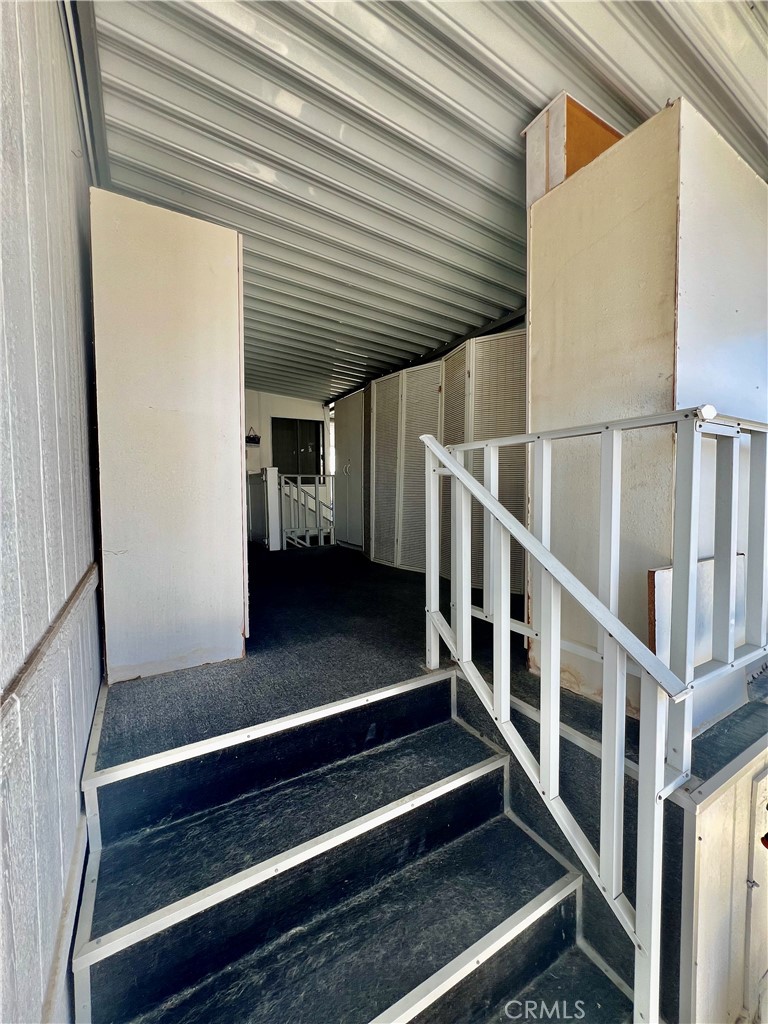 1295 S Cawston Avenue 422