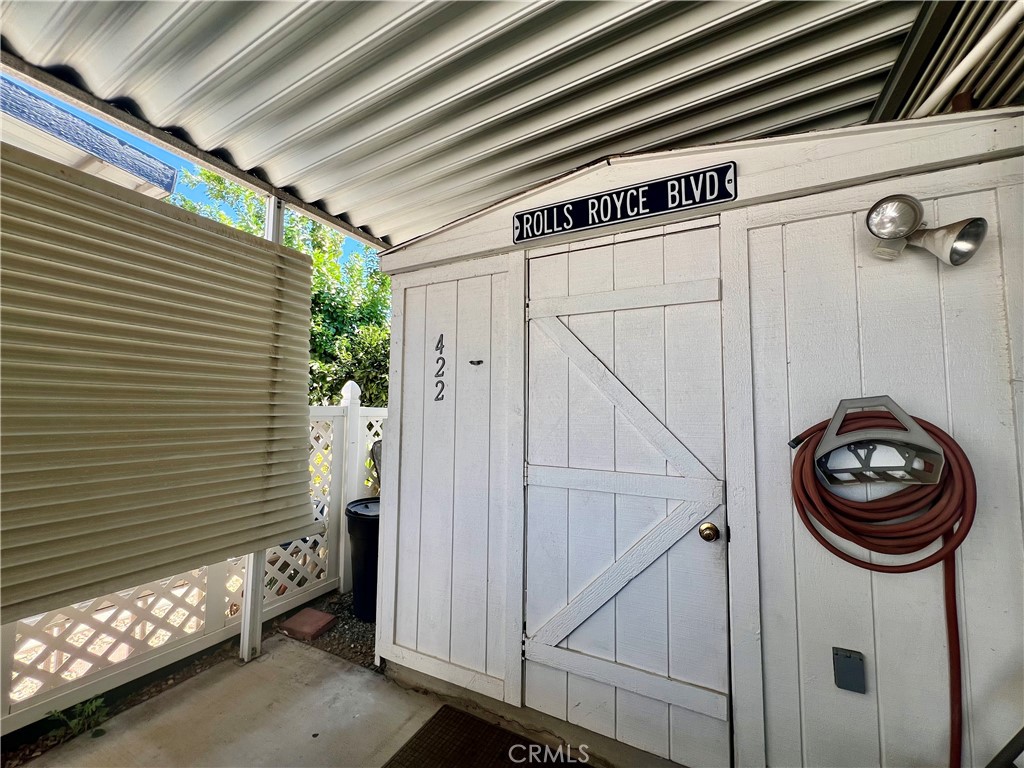 1295 S Cawston Avenue 422