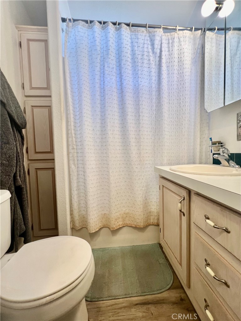 1295 S Cawston Avenue 422