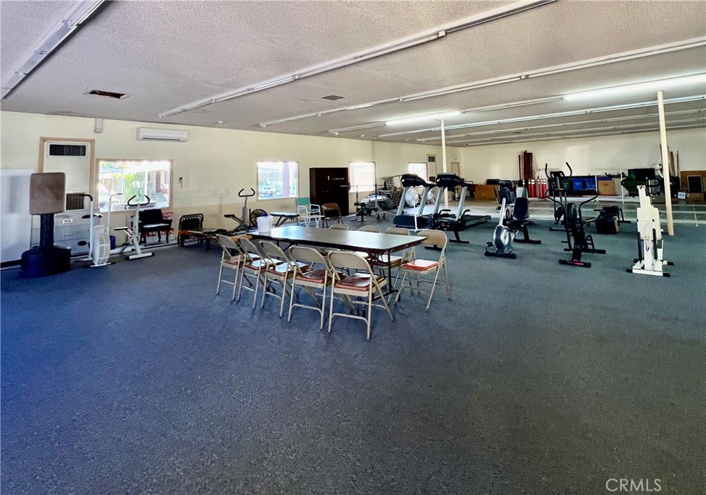 725 W Thornton Ave 69