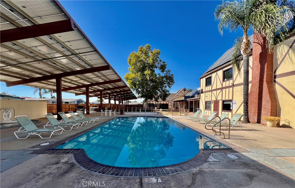 725 W Thornton Ave 69