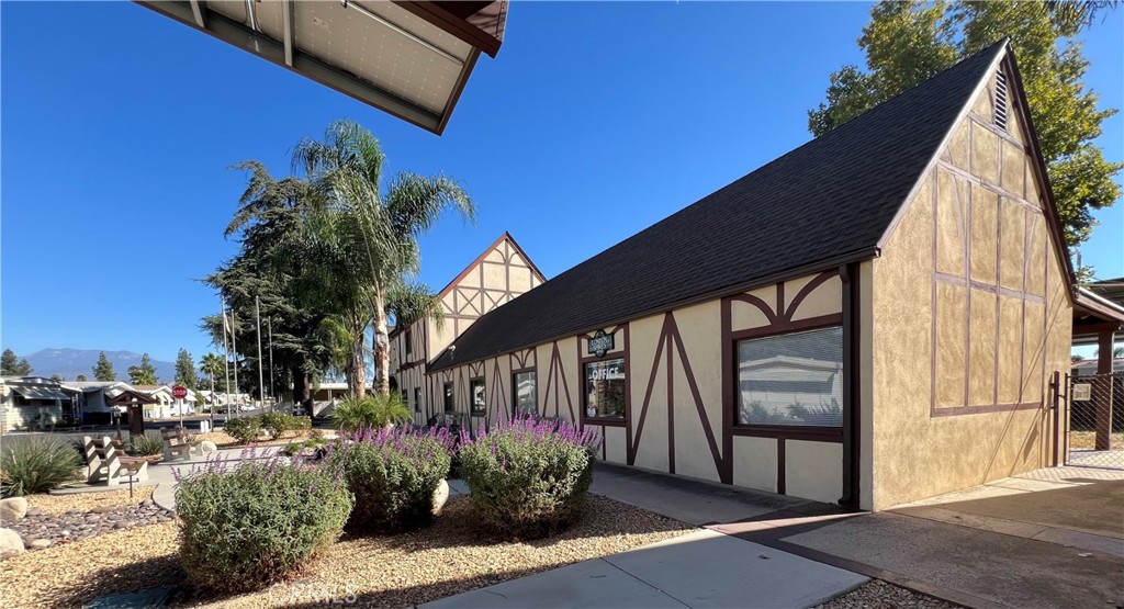 725 W Thornton Ave 69