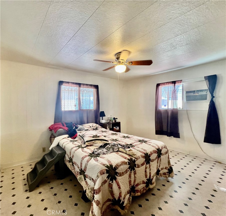 725 W Thornton Ave 69