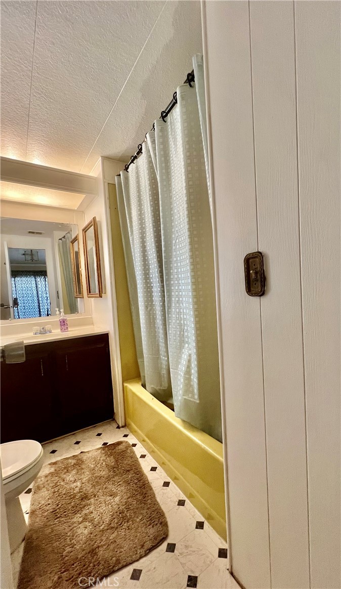 725 W Thornton Ave 69