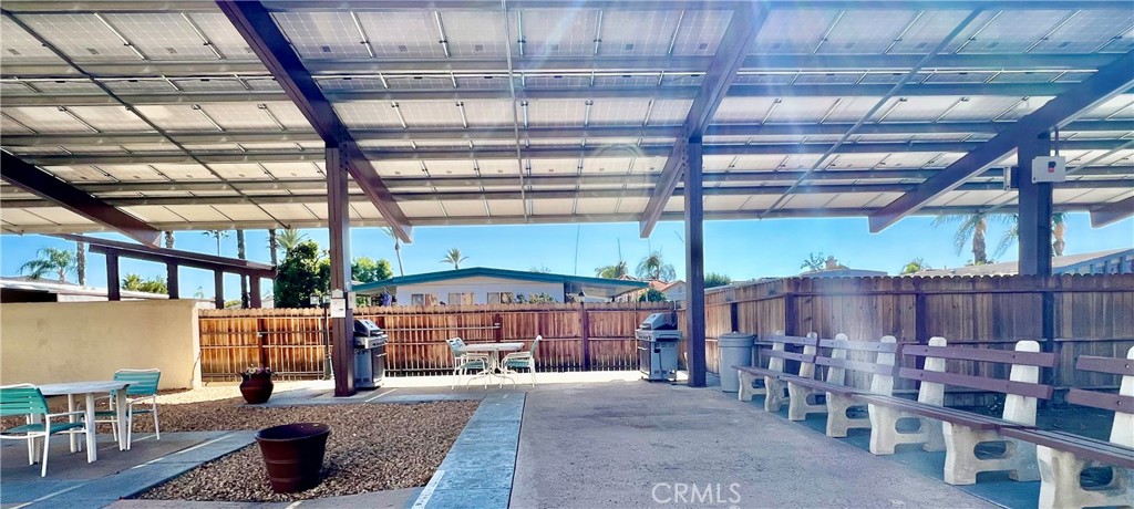 725 W Thornton Ave 69