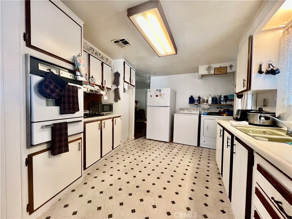 725 W Thornton Ave 69