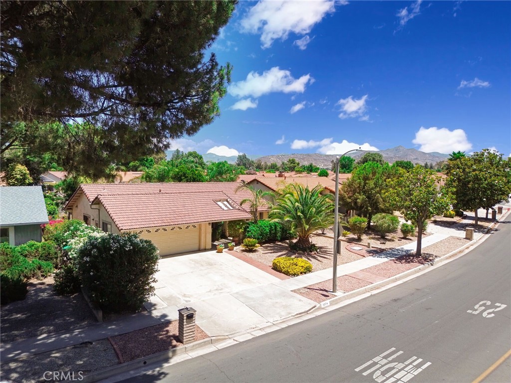 1274 Seven Hills Drive