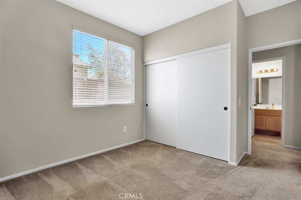 2411 Menlo Avenue
