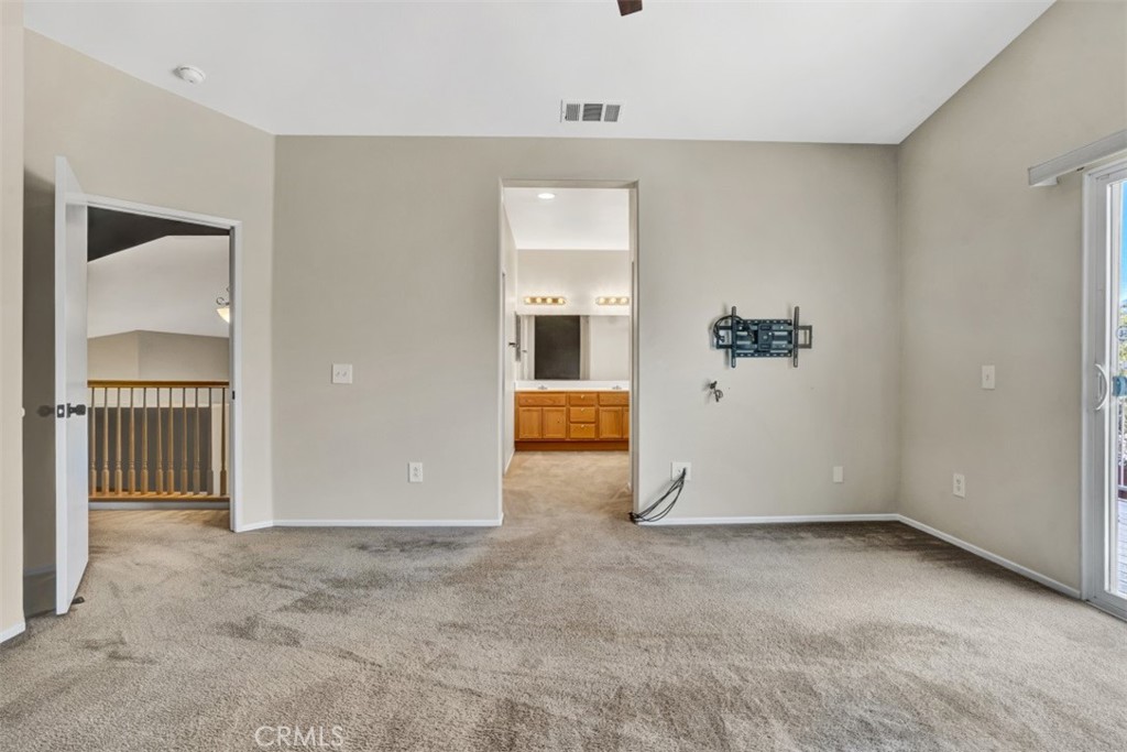 2411 Menlo Avenue
