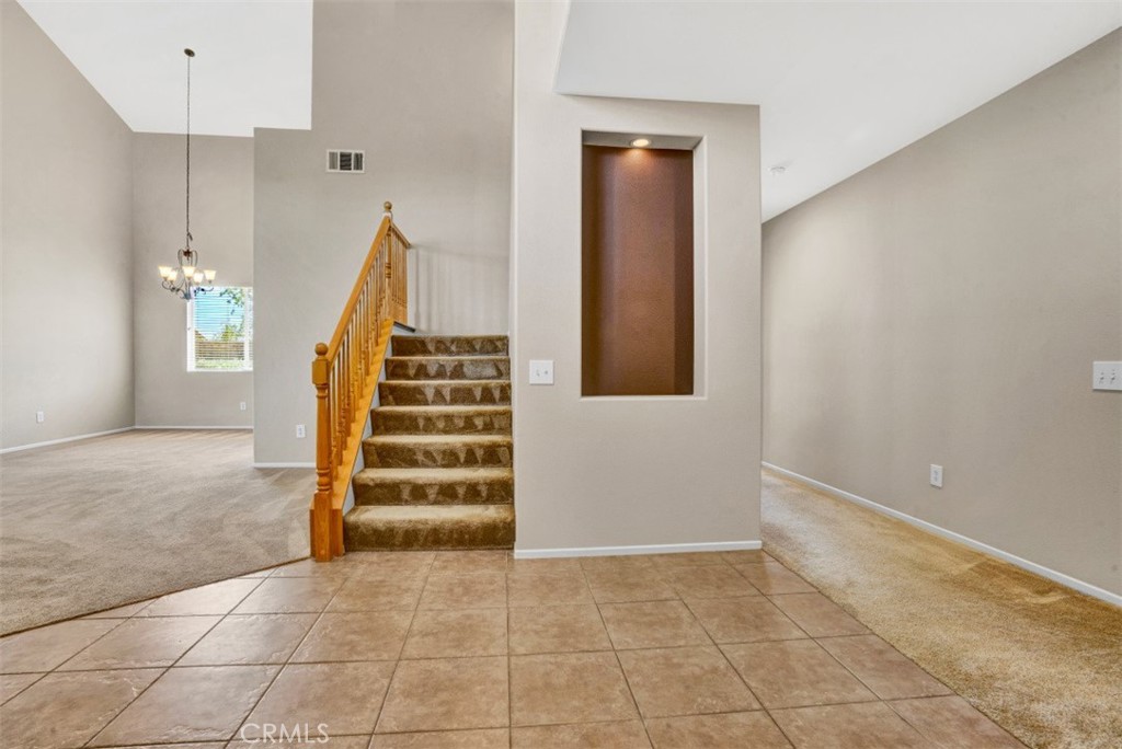 2411 Menlo Avenue