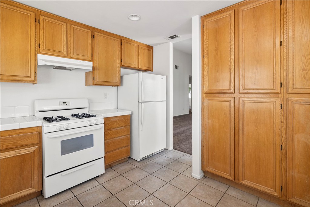 1083 Mill Iron Way