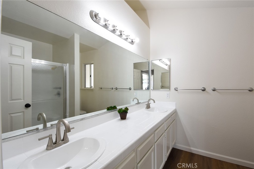 1358 E Beringer Drive