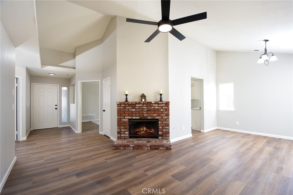 1358 E Beringer Drive