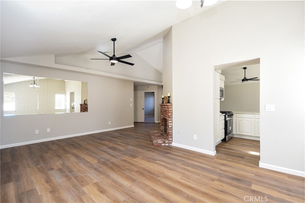 1358 E Beringer Drive