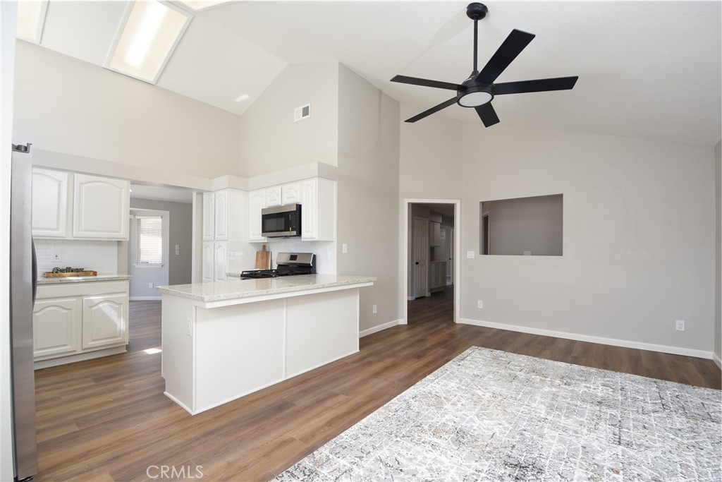 1358 E Beringer Drive