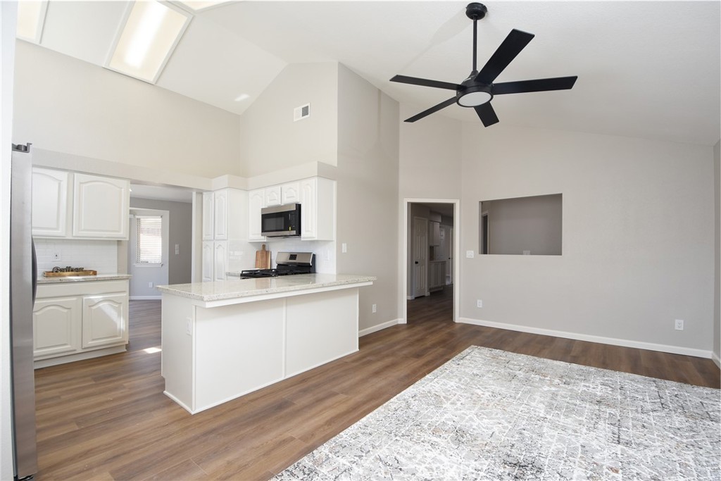 1358 E Beringer Drive