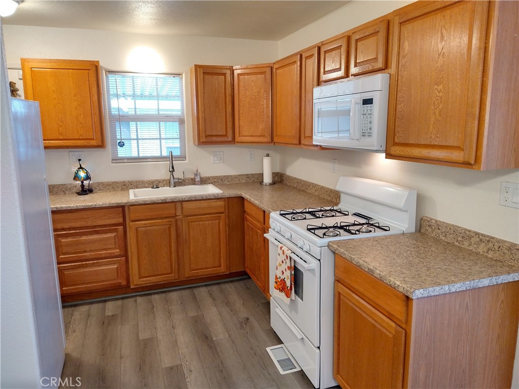 32600 State Hwy 74 5