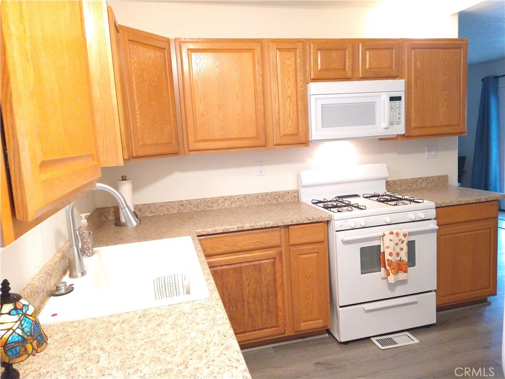 32600 State Hwy 74 5