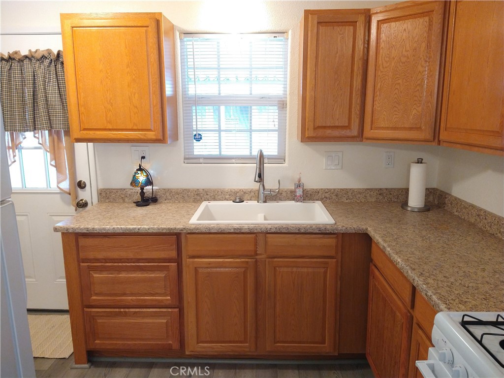 32600 State Hwy 74 5